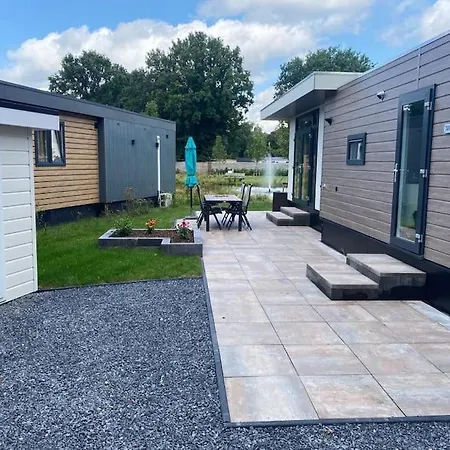 Kindvriendelijk Luxe In De Bossen Met Prive Sauna Chalet