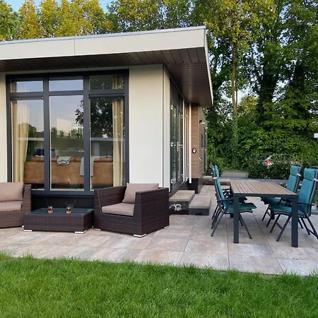 シャレー Kindvriendelijk Luxe In De Bossen Met Prive Sauna