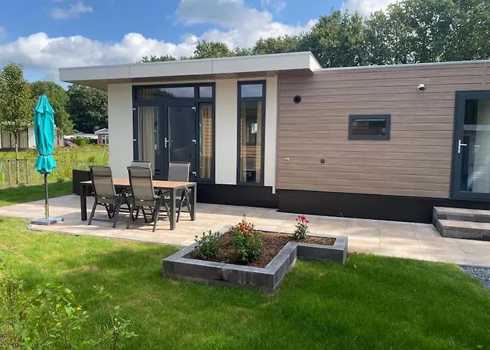 Kindvriendelijk Luxe In De Bossen Met Prive Sauna Chalet