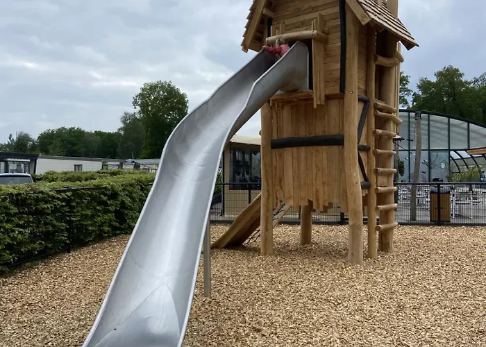 Kindvriendelijk Luxe In De Bossen Met Prive Sauna Chalet